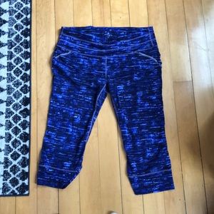 Athleta blue Capri leggings